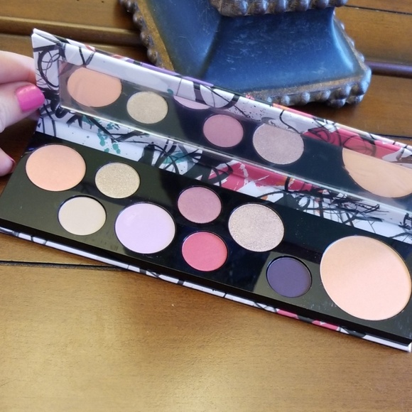 MAC Cosmetics Other - MAC FASHION 👠 FANATIC